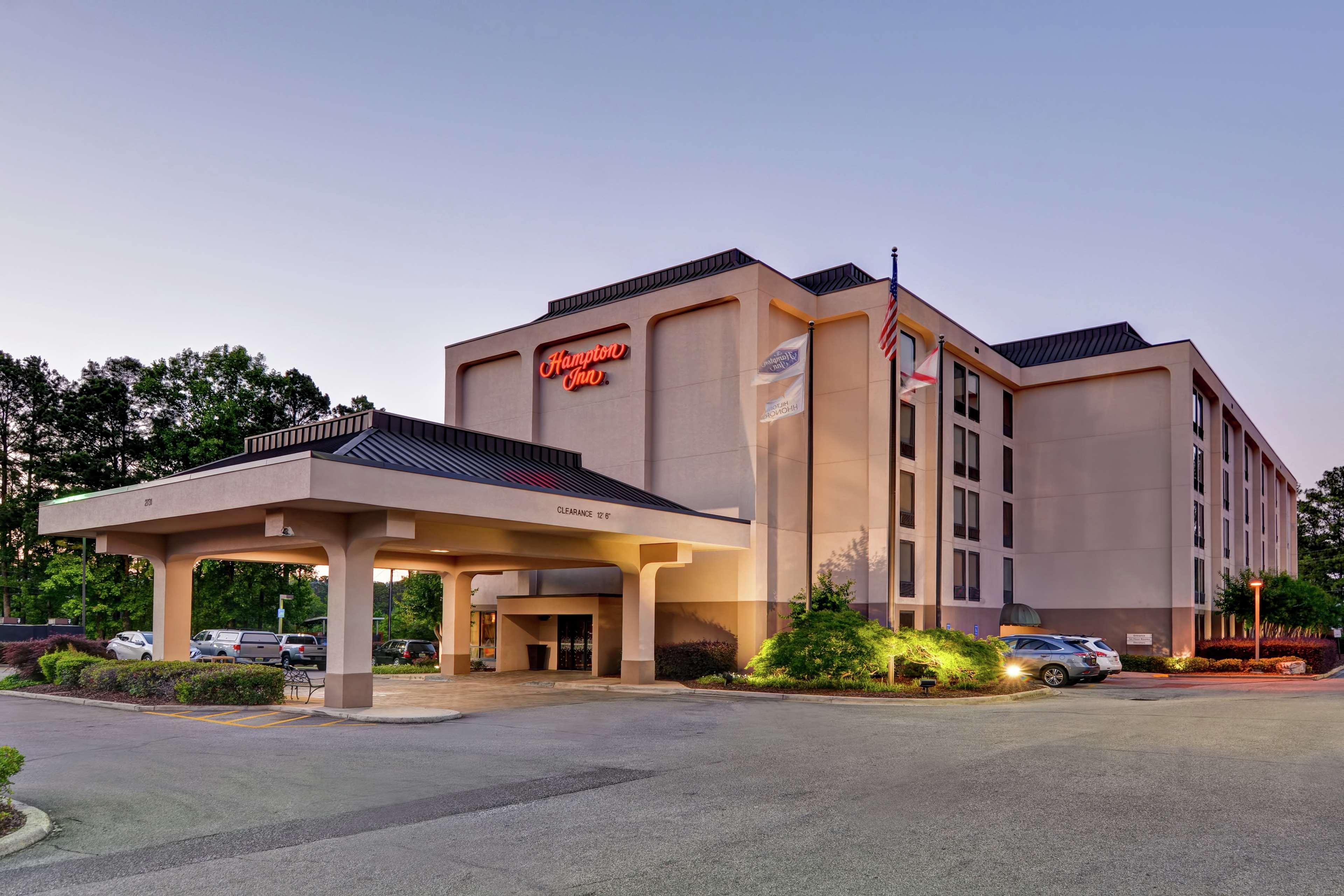 Hampton Inn Birmingham/Mountain Brook Bagian luar foto