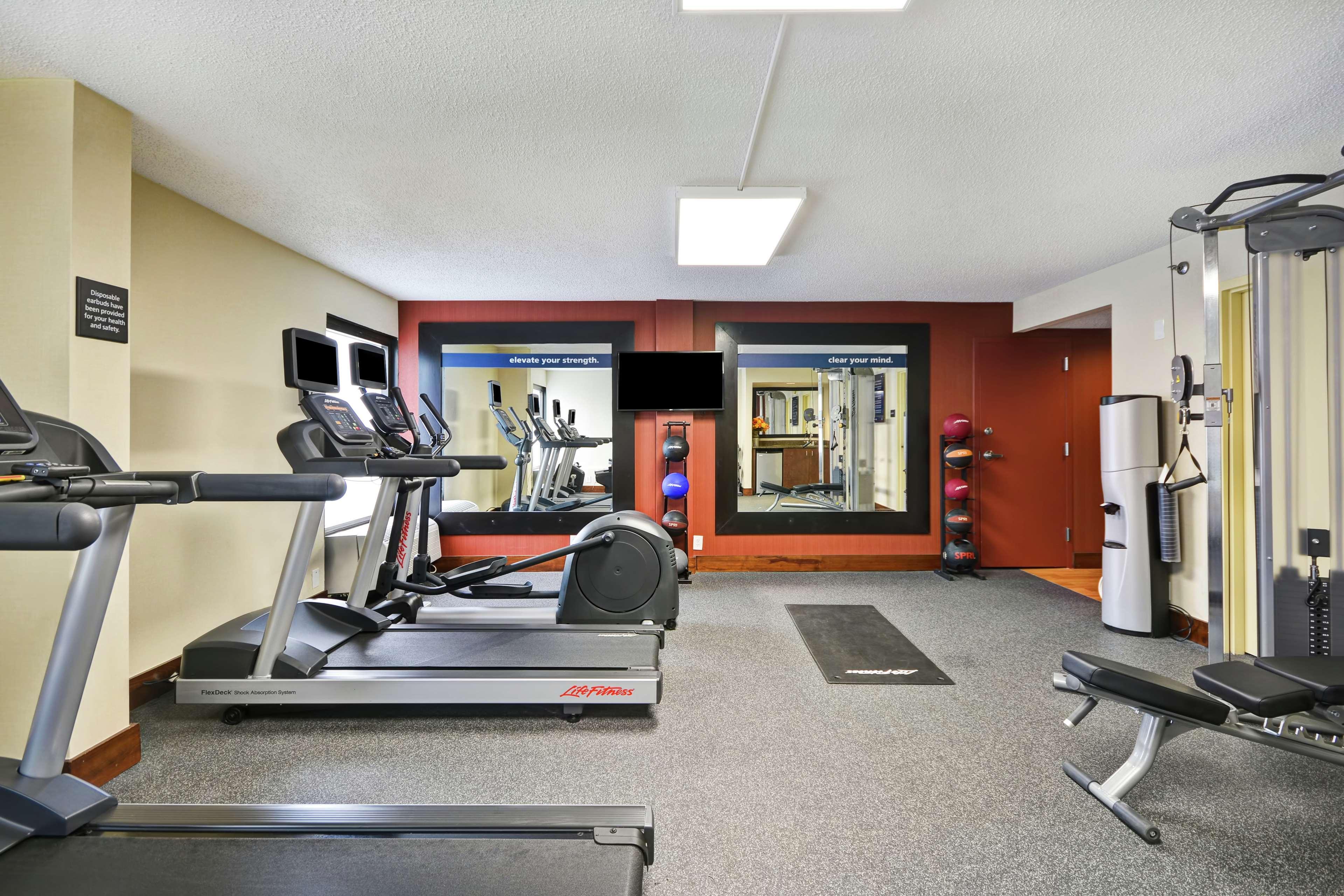 Hampton Inn Birmingham/Mountain Brook Bagian luar foto