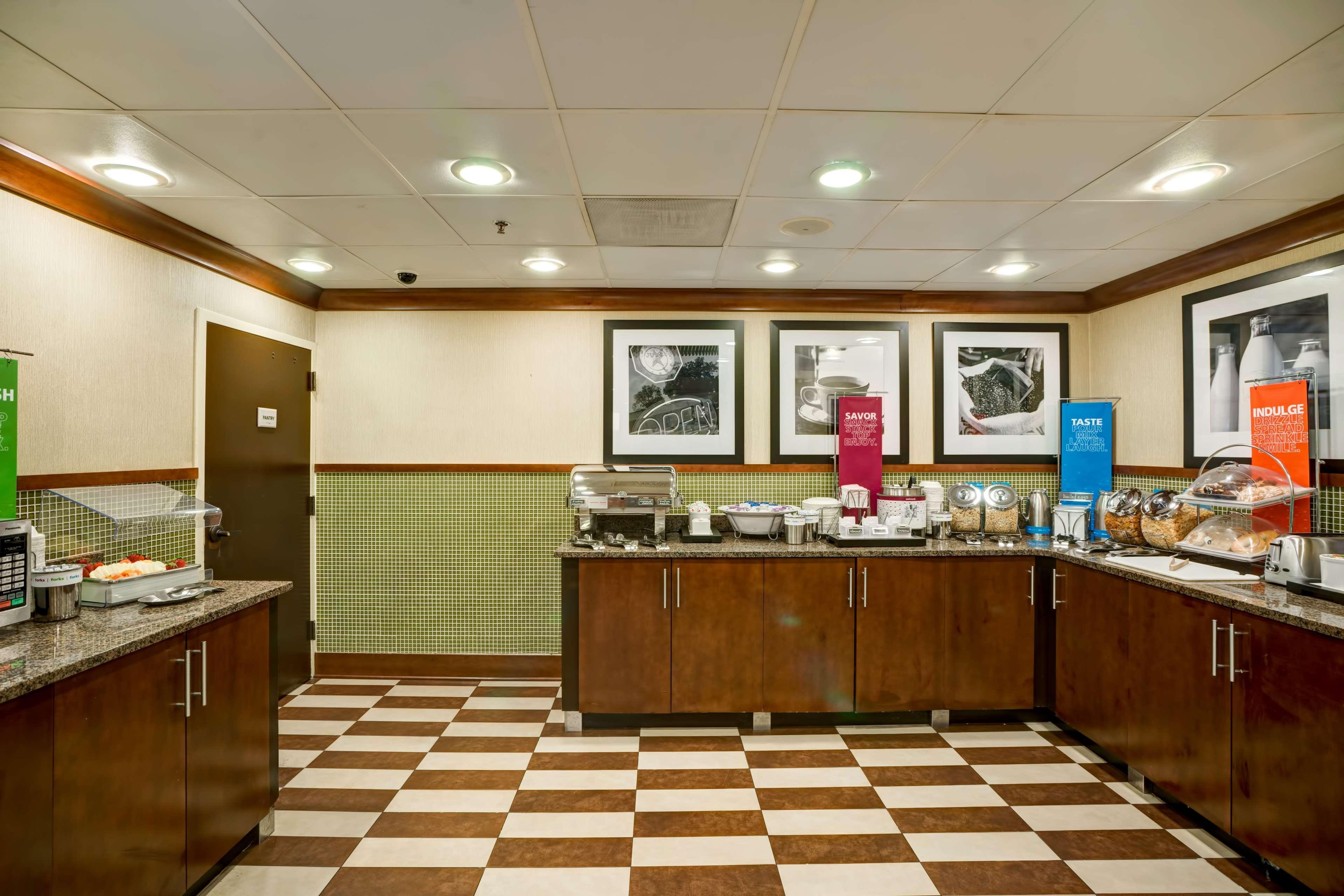 Hampton Inn Birmingham/Mountain Brook Bagian luar foto