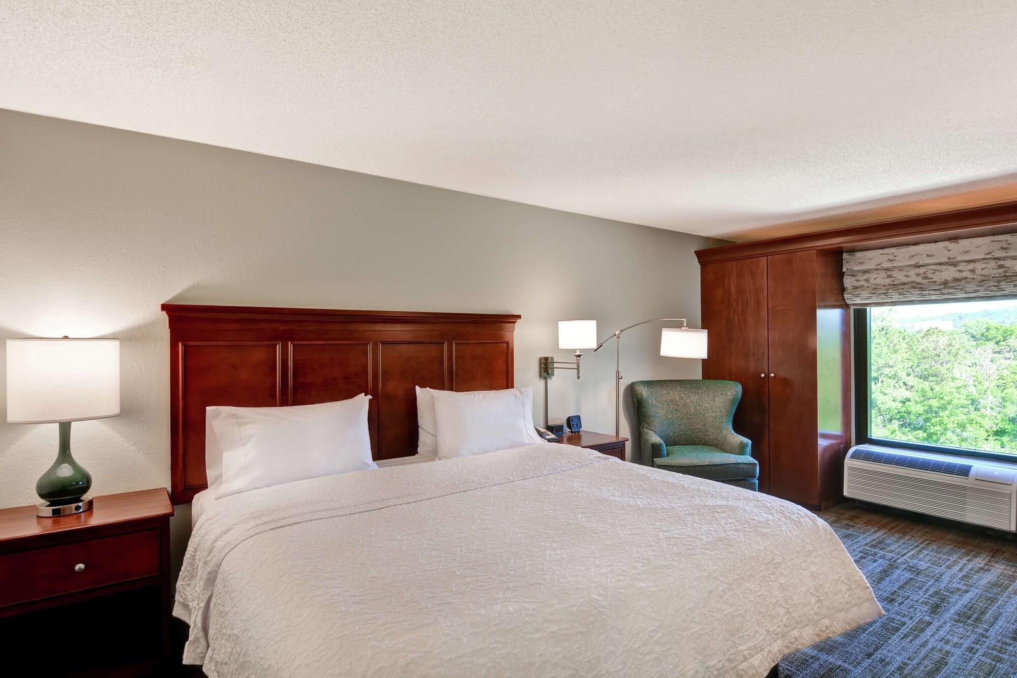 Hampton Inn Birmingham/Mountain Brook Bagian luar foto