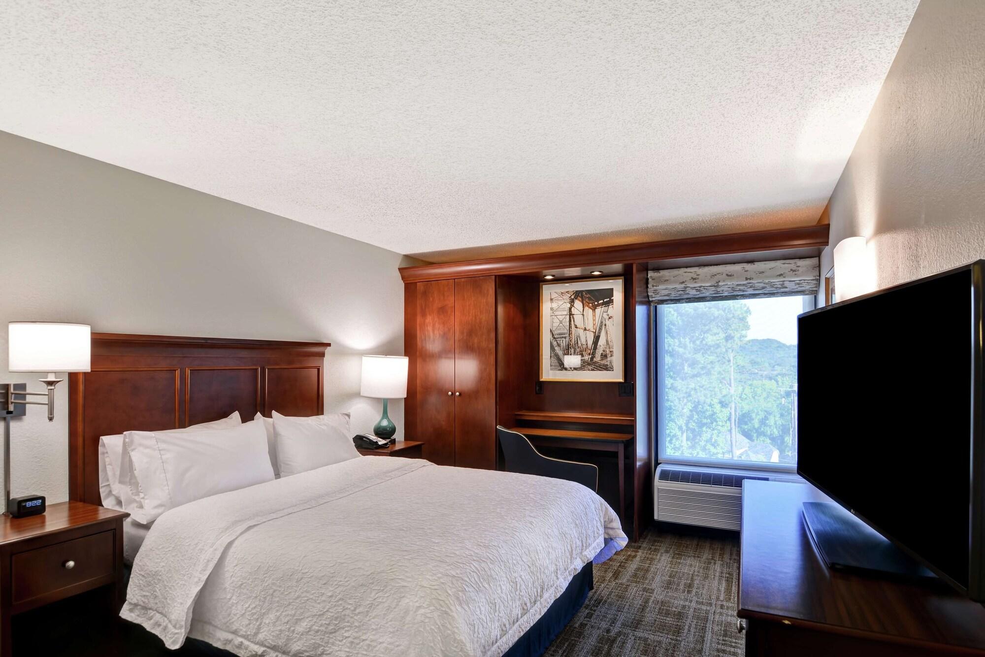 Hampton Inn Birmingham/Mountain Brook Bagian luar foto