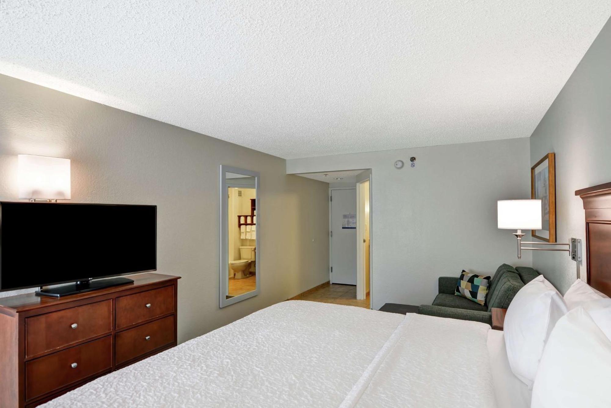 Hampton Inn Birmingham/Mountain Brook Bagian luar foto