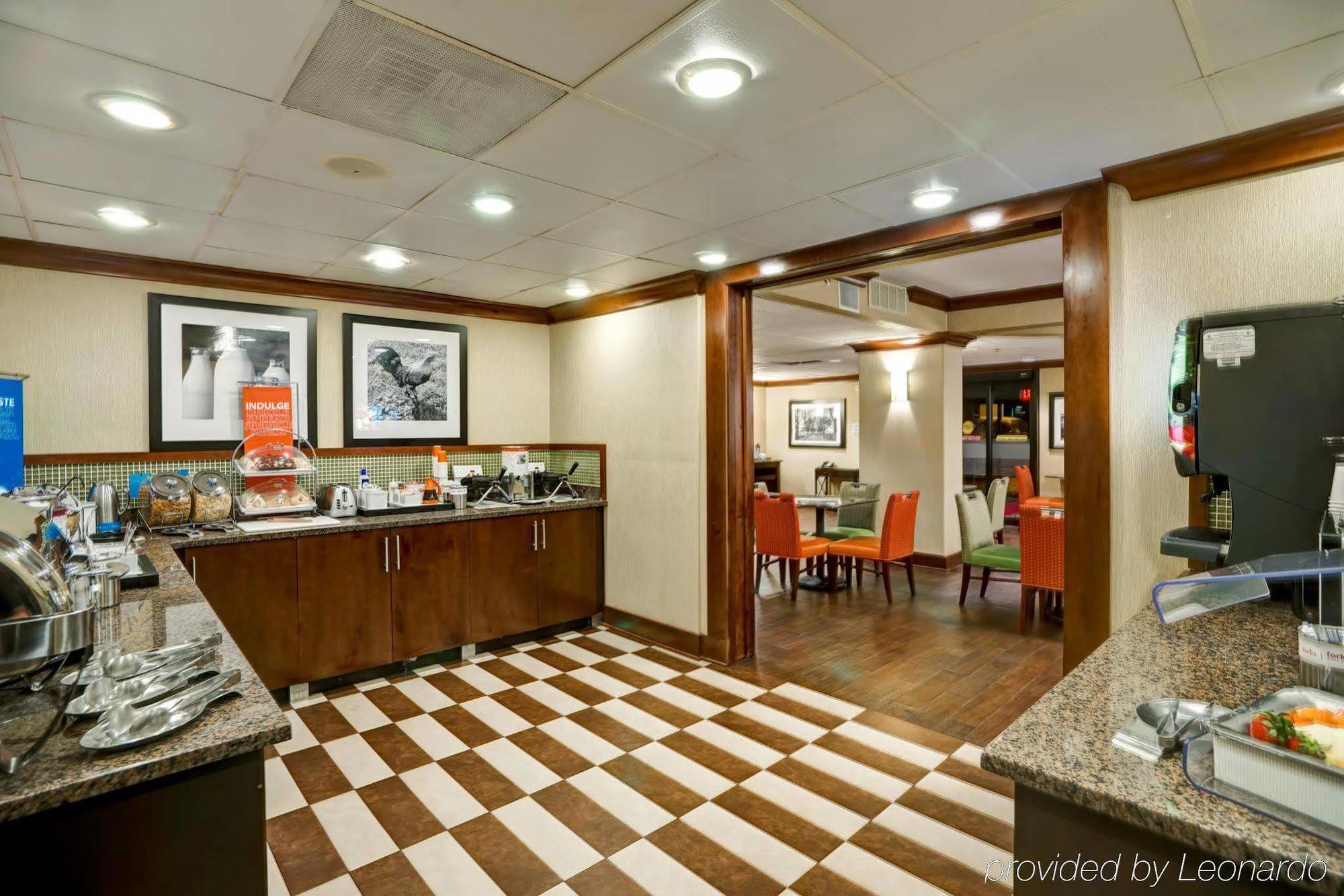 Hampton Inn Birmingham/Mountain Brook Bagian luar foto