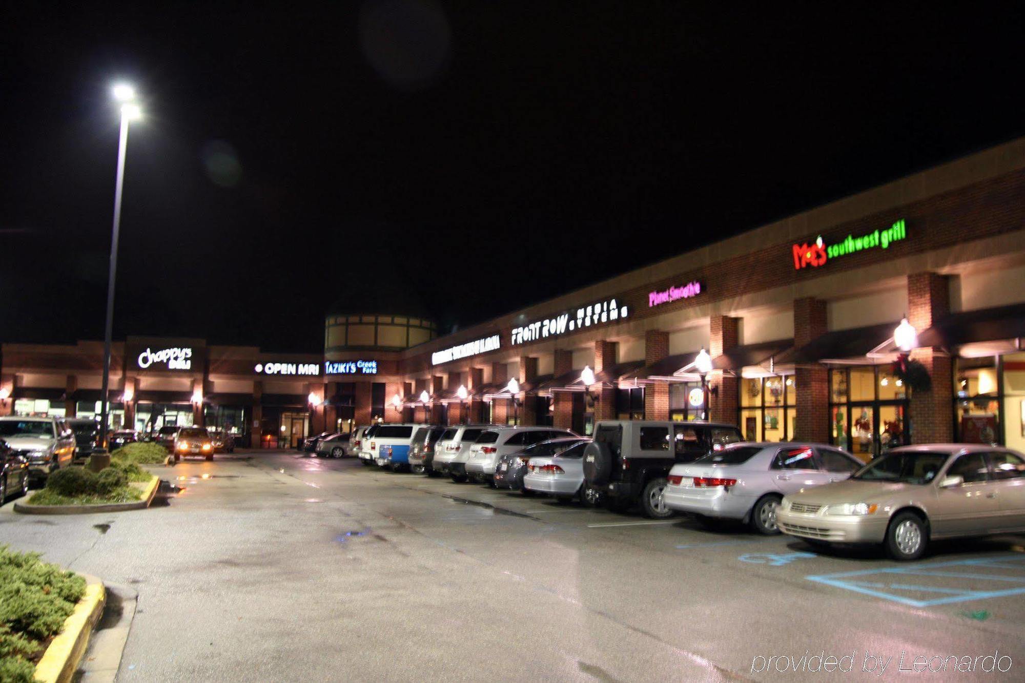 Hampton Inn Birmingham/Mountain Brook Bagian luar foto